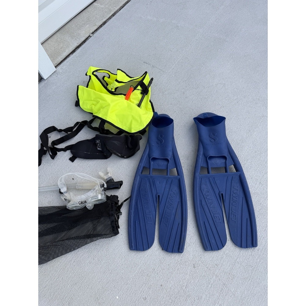 Scuba pro twin jet Fins Size 13-14 Snorkelling Set With Mask Inflatable Safety V
